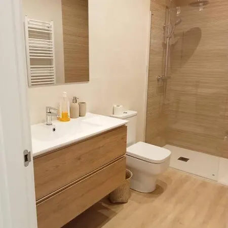 Luminoso Piso Con Vistas Al Puerto Appartement